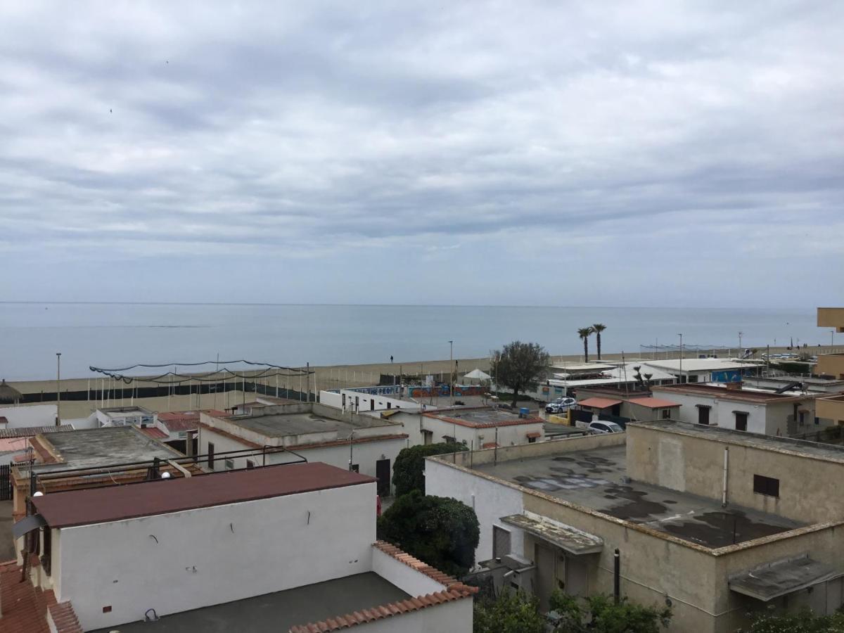 Beach House Apartment Пасоскуро Екстериор снимка
