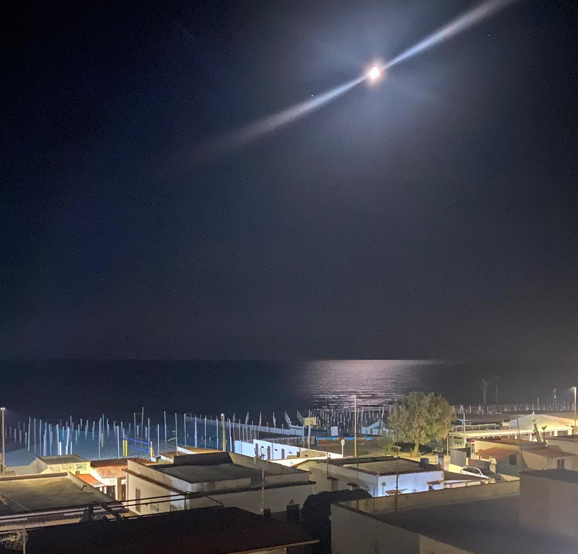 Beach House Apartment Пасоскуро Екстериор снимка
