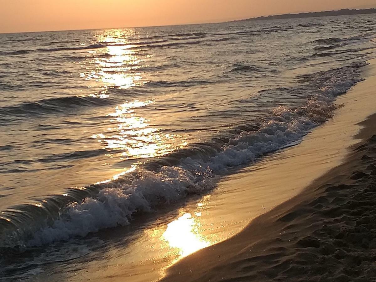 Beach House Apartment Пасоскуро Екстериор снимка